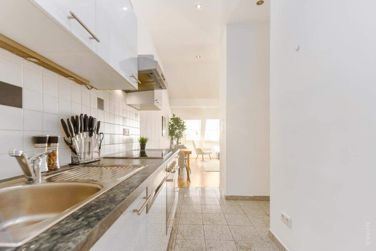 Designer Apartments, 2 Min To U1 Reumannplatz فيينا المظهر الخارجي الصورة