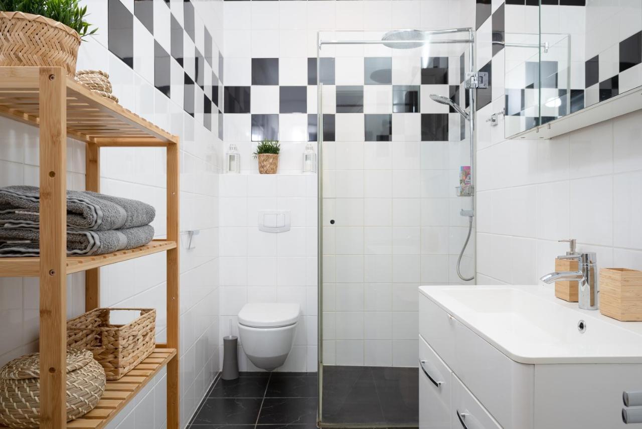 Designer Apartments, 2 Min To U1 Reumannplatz فيينا المظهر الخارجي الصورة