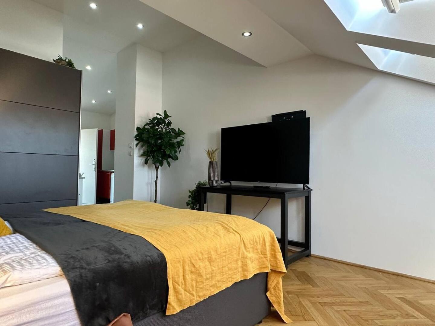 Designer Apartments, 2 Min To U1 Reumannplatz فيينا المظهر الخارجي الصورة
